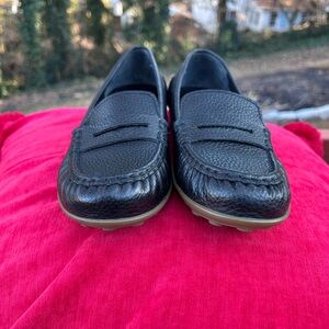 Vionic Black Leather Loafers